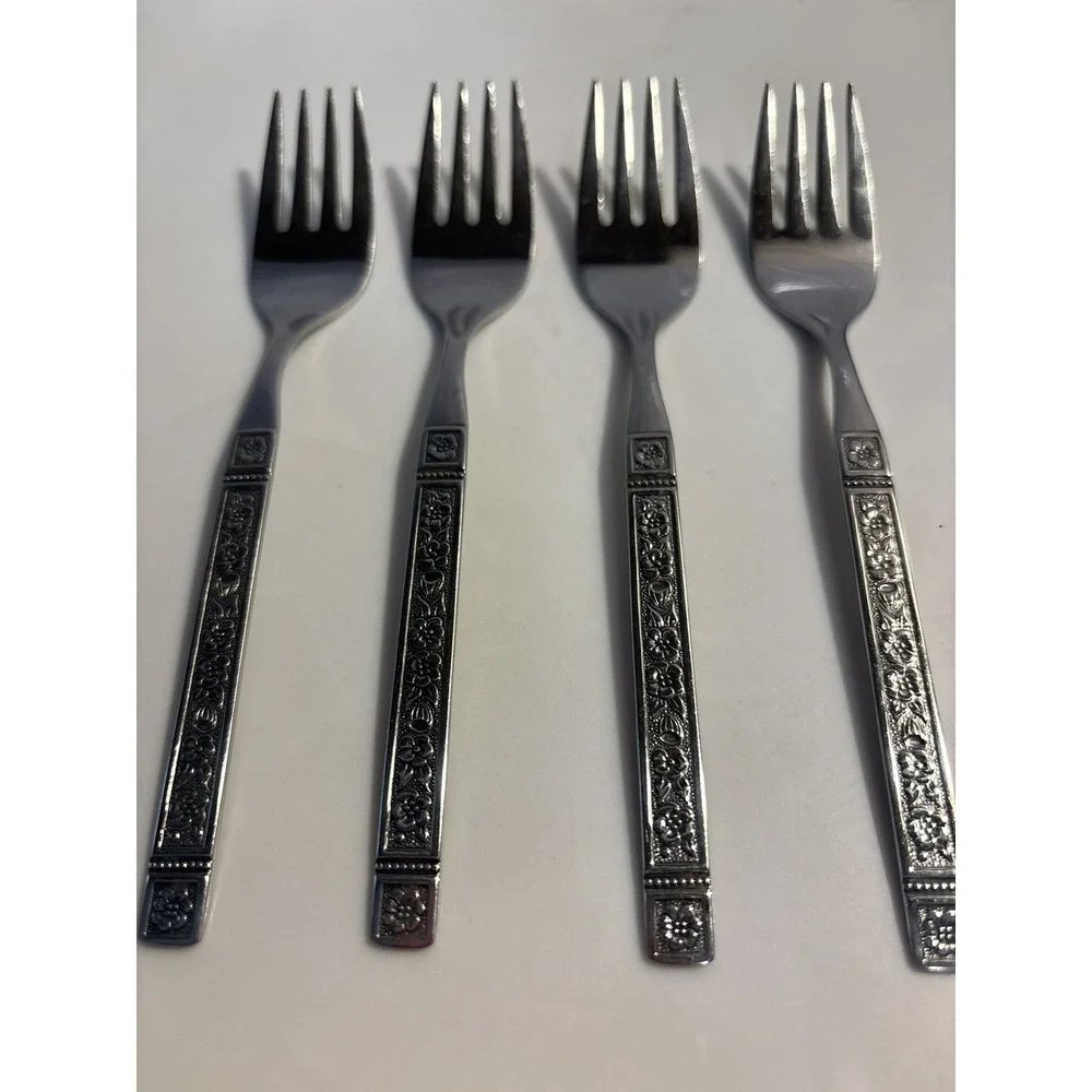 Lot of 4 Wm A Rogers Oneida Deluxe Stainless Salad Forks Dominica Pattern Floral